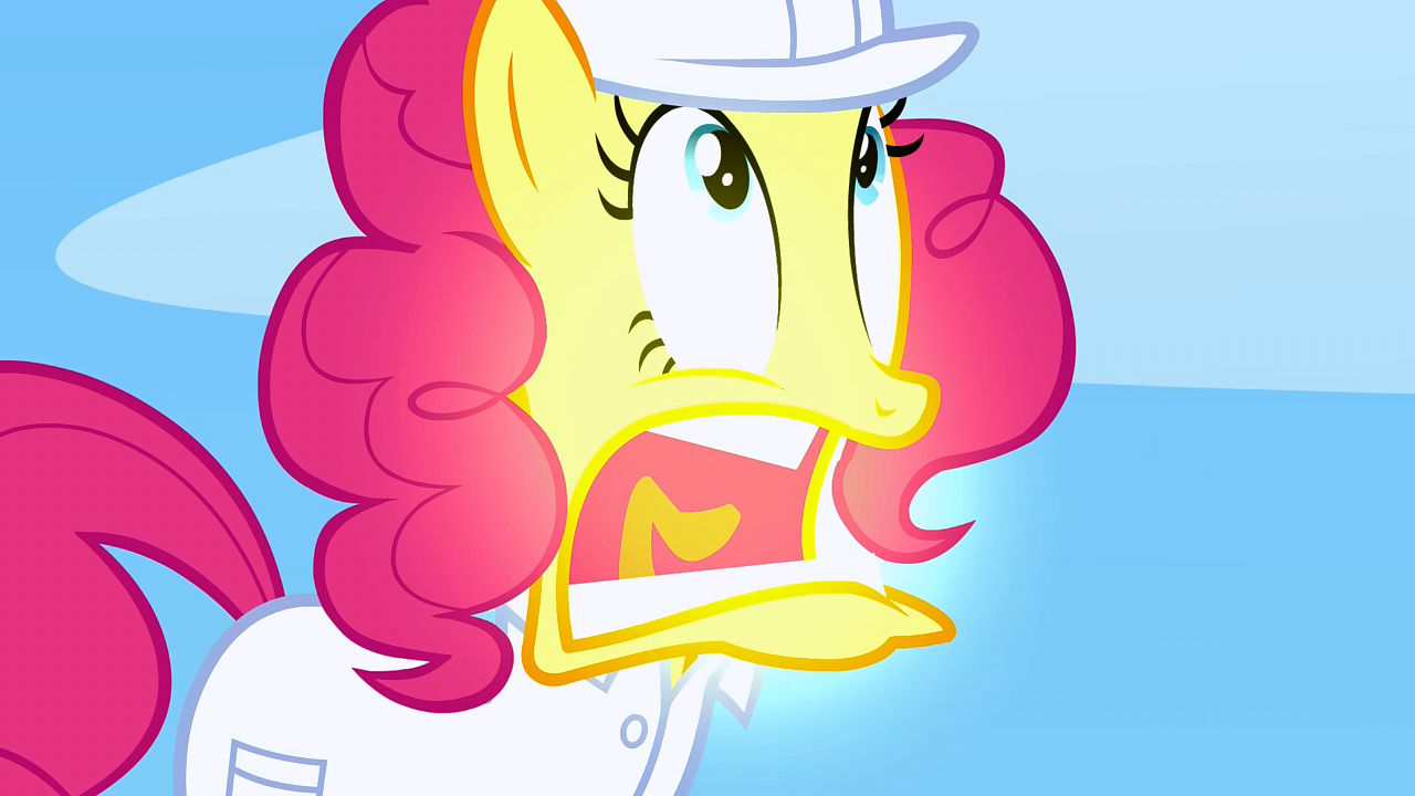 Pinkie's_reaction_4_S1E16.png