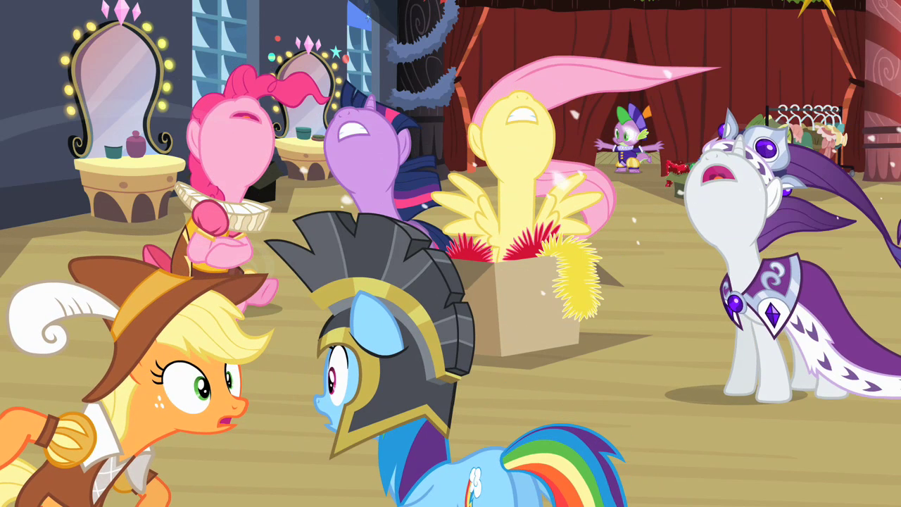 Ponies_shouting_S2E11.png